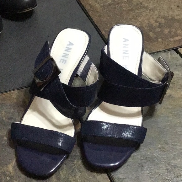 Anne Klein patent leather Navy Heels size 5.5 - Picture 1 of 7